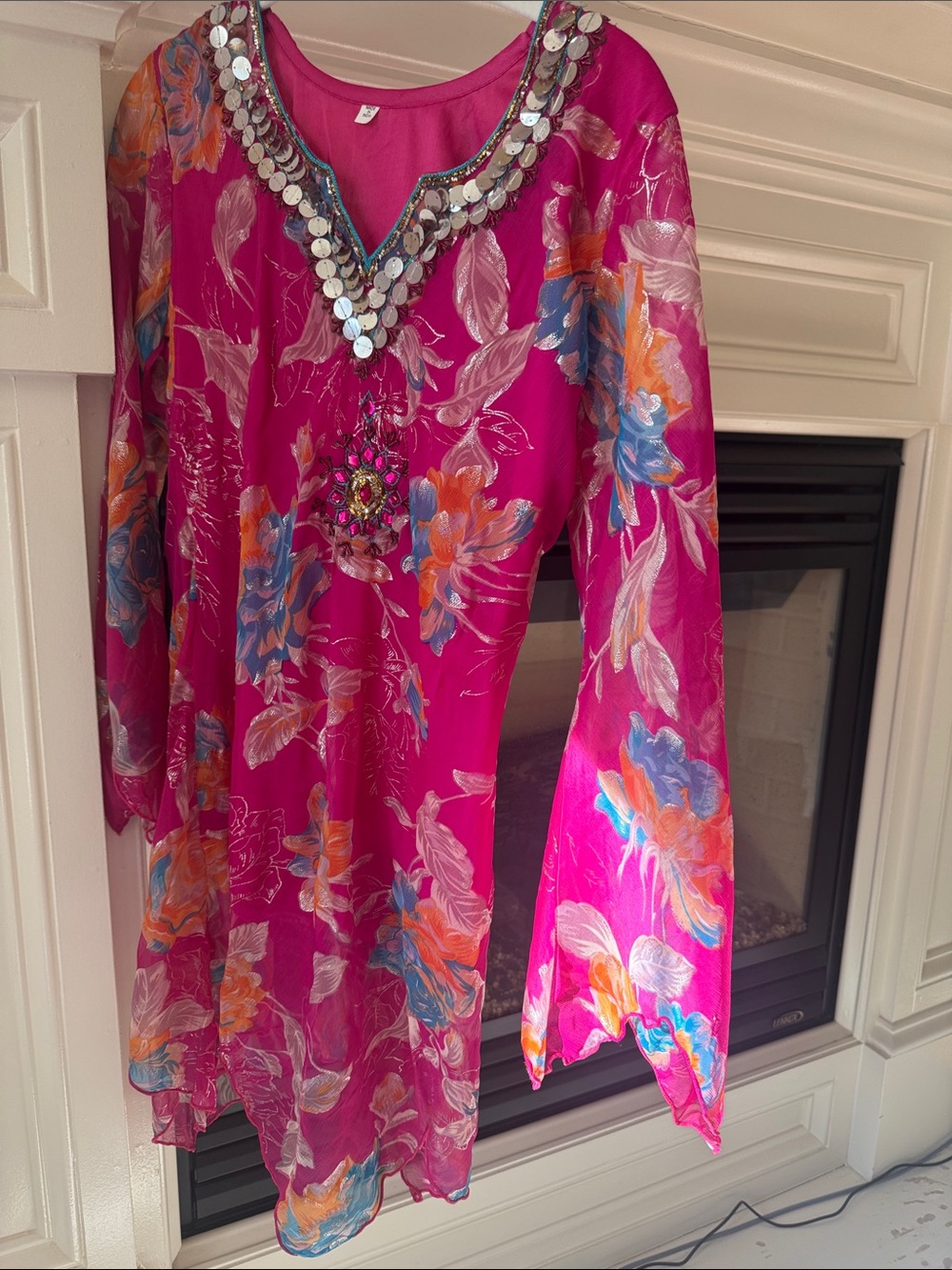 Embellished Fuchsia Floral V-Neck Tunic Top